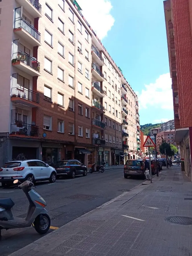 Habitacion 1 Con Vistas Bilbao Homestay